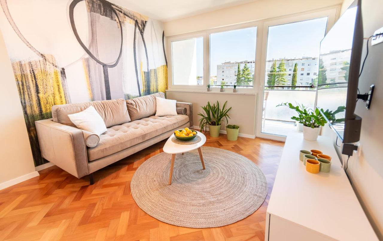 Apartment Veruda Pula Bagian luar foto